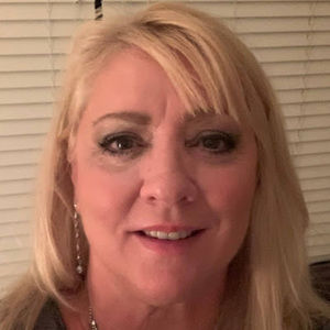 Meet your Posher, Gayle